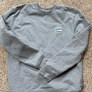 Patagonia Men's Crewneck Sweater in Gray